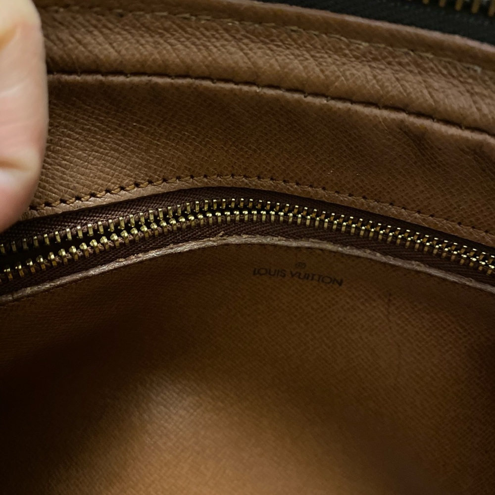 Authentic Louis Vuitton Marly Dragonne - Picture 8 of 8
